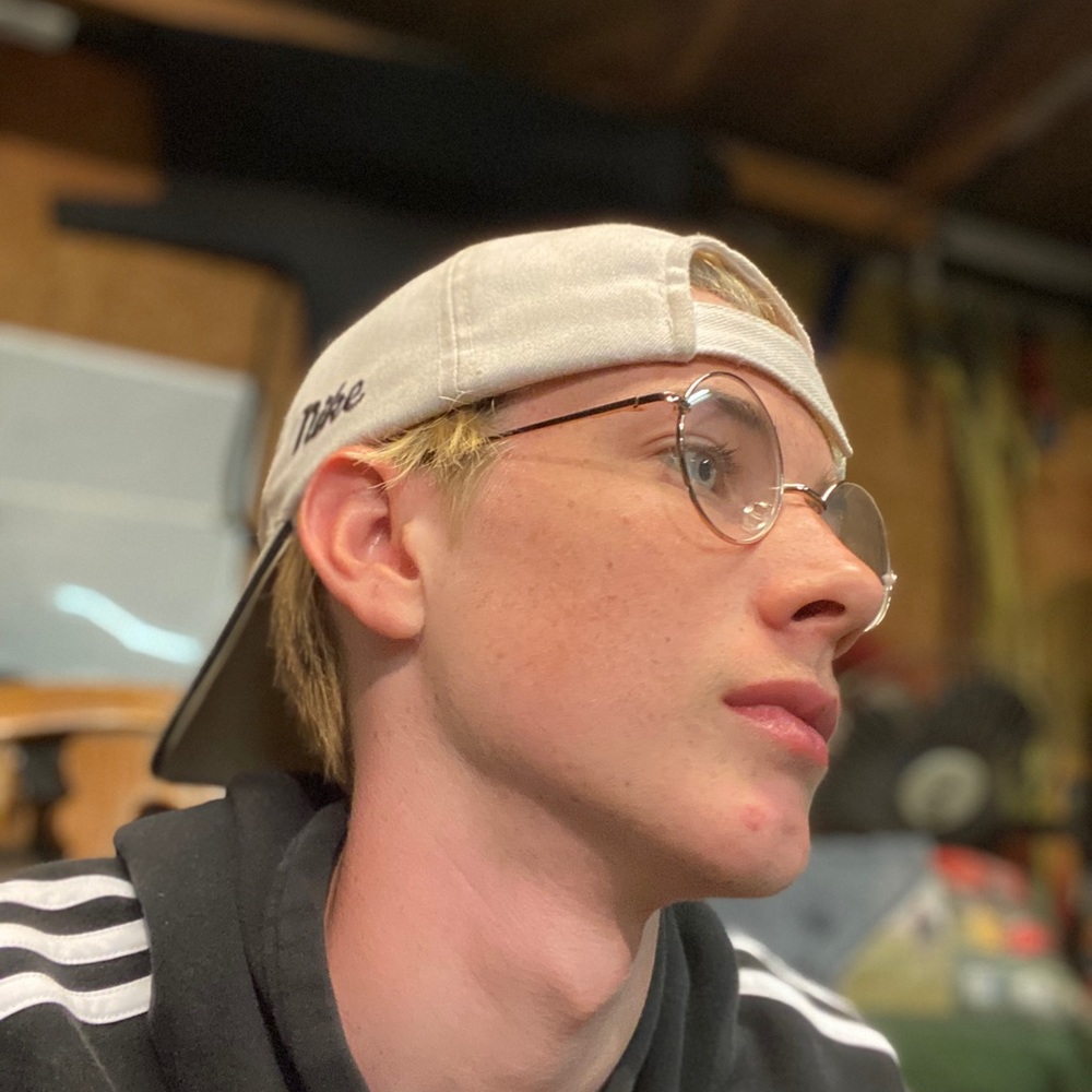 Meet your Posher, Logan